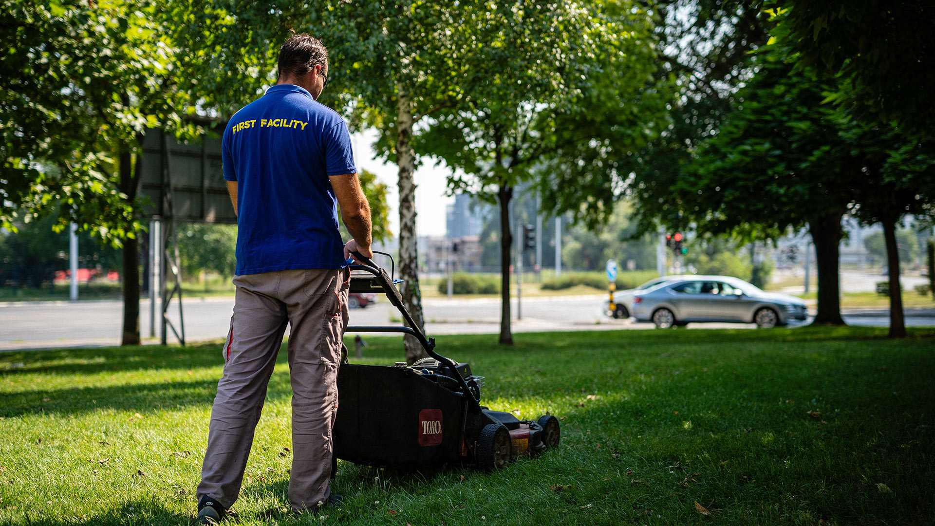 First Facility | Održavanje zelenih površina