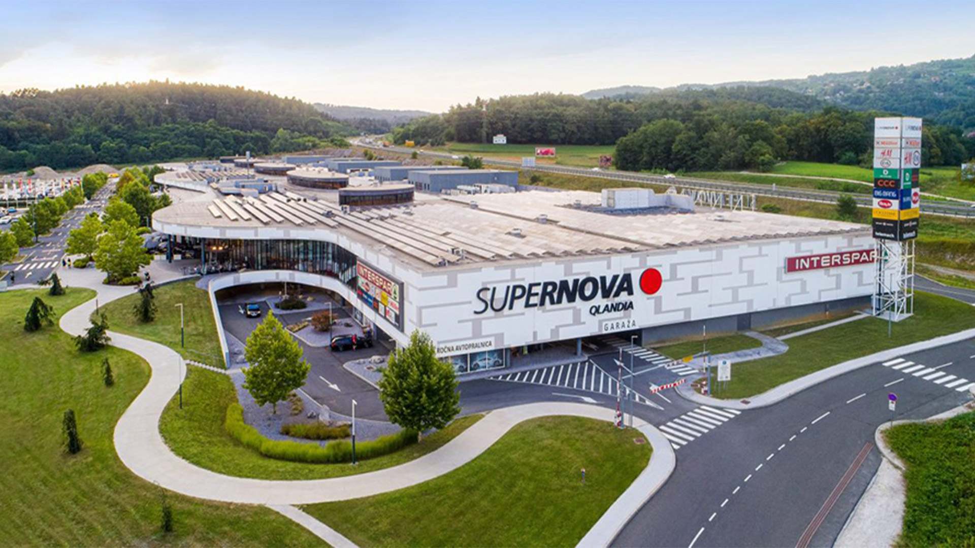 First Facility | First Facility Slovenija imenovana za tehnične storitve upravljanja objektov - Supernova Novo mesto, Mercator Novo mesto in Mercator Metlika